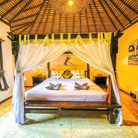 De Cinta Villa - Kuta - 5 Bedrooms - Heart Of Kuta Экстерьер фото