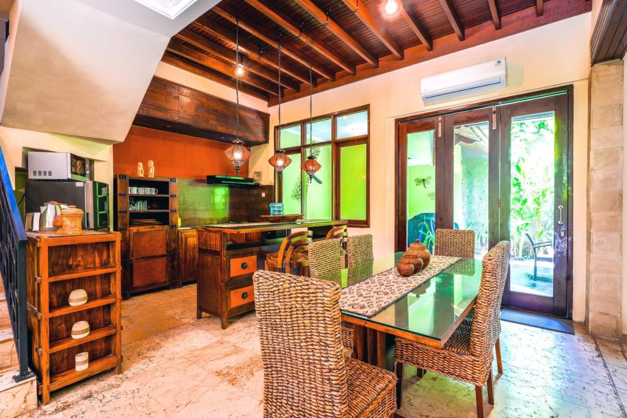De Cinta Villa - Kuta - 5 Bedrooms - Heart Of Kuta Экстерьер фото