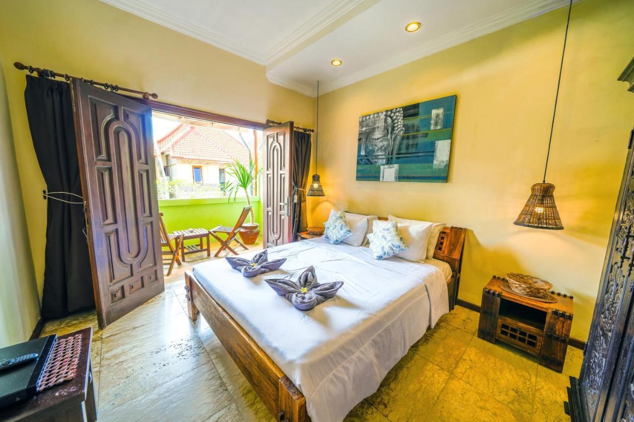 De Cinta Villa - Kuta - 5 Bedrooms - Heart Of Kuta Экстерьер фото
